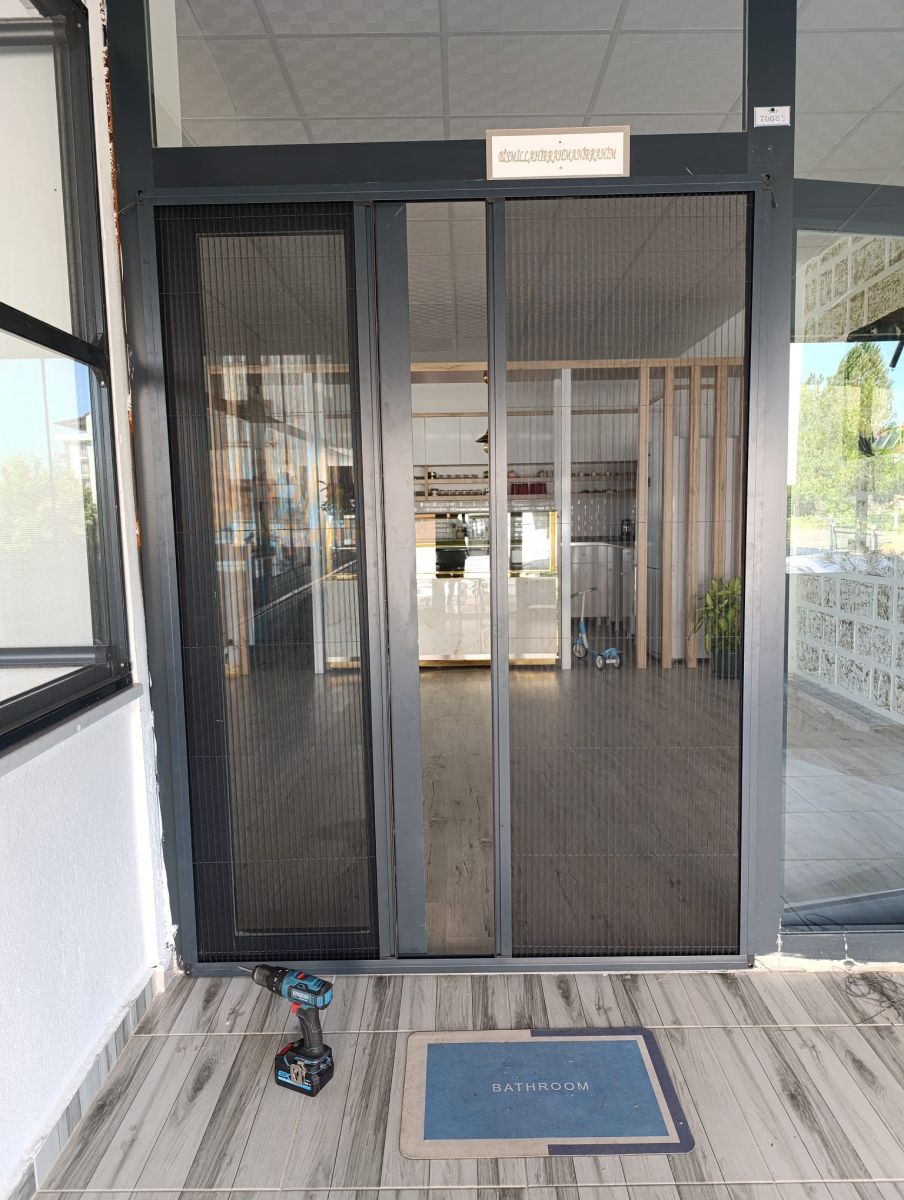 Raylı (Plise) Sineklik